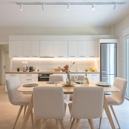 Stylish 2Bdr Apt By Acropolis Atene Esterno foto