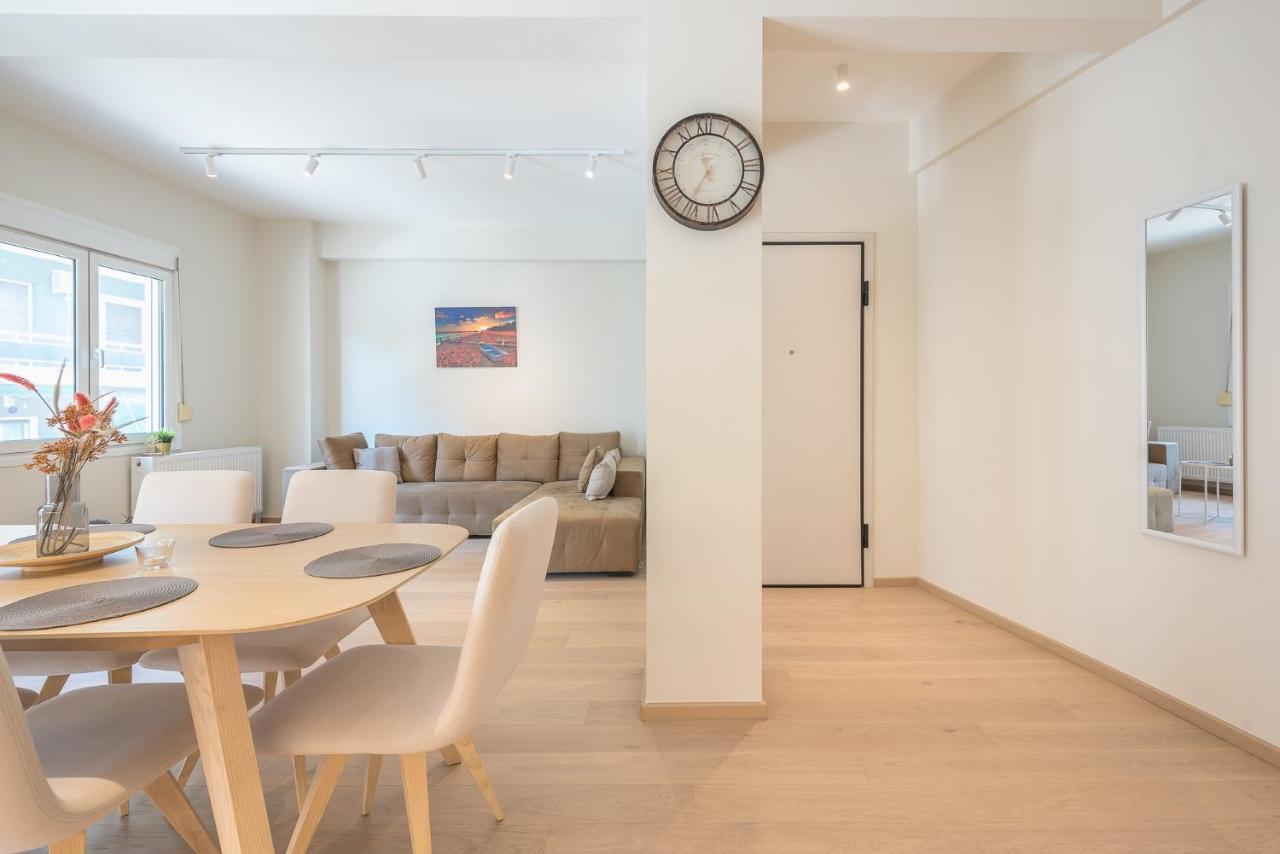 Stylish 2Bdr Apt By Acropolis Atene Esterno foto