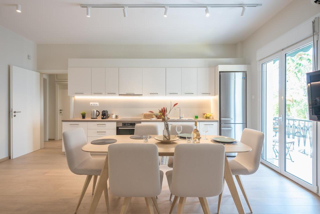 Stylish 2Bdr Apt By Acropolis Atene Esterno foto