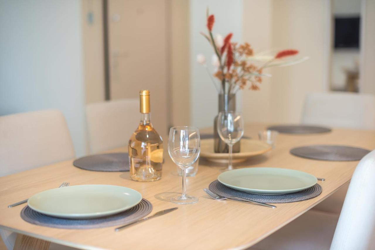 Stylish 2Bdr Apt By Acropolis Atene Esterno foto