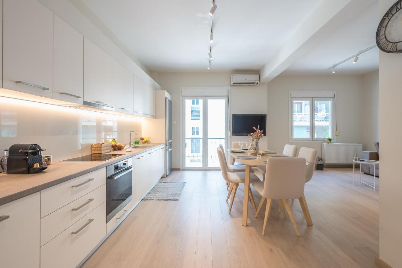 Stylish 2Bdr Apt By Acropolis Atene Esterno foto
